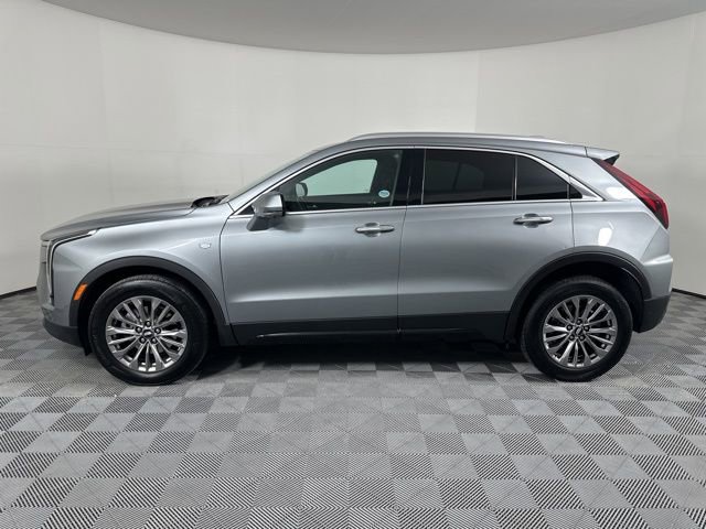 Used 2025 Cadillac XT4 Premium Luxury image 6
