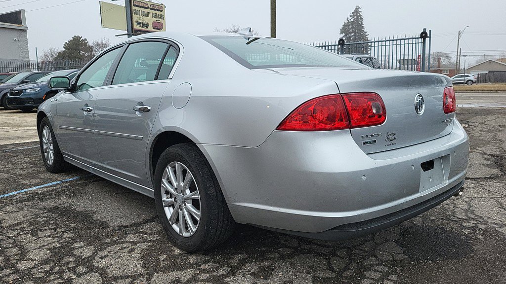 Used 2010 Buick Lucerne CXL w/ Driver Confidence Package image 7