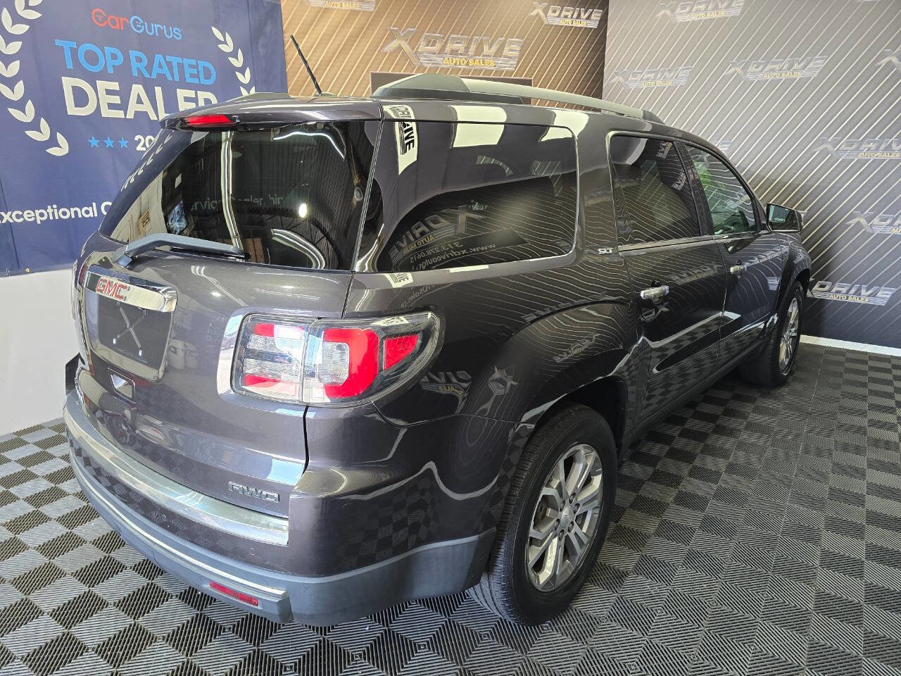 Used 2015 GMC Acadia SLT image 14