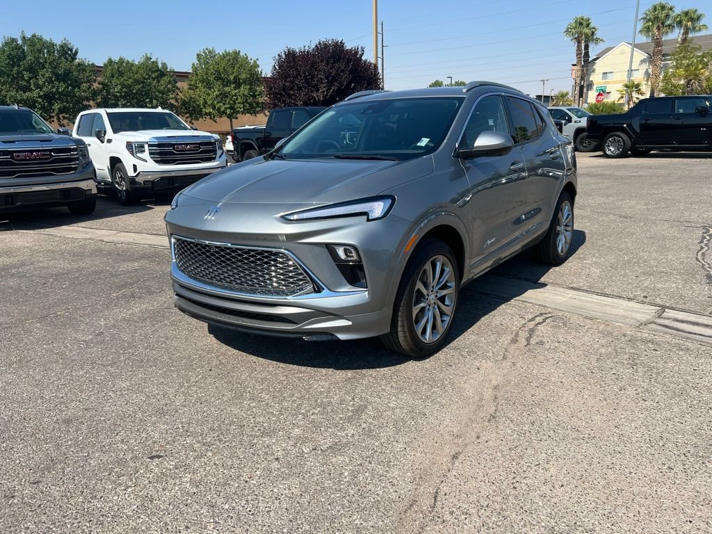 Used 2025 Buick Encore GX Avenir w/ Avenir Technology Package AWD/4WD image 1