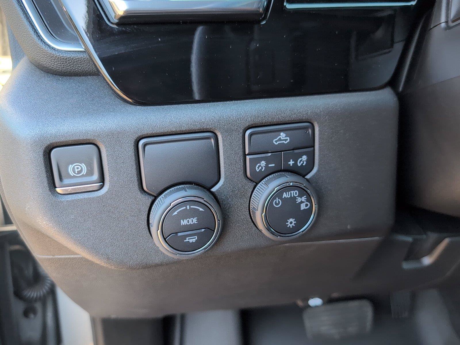 Used 2024 Chevrolet Silverado 1500 LT w/ Leather Package RWD image 30