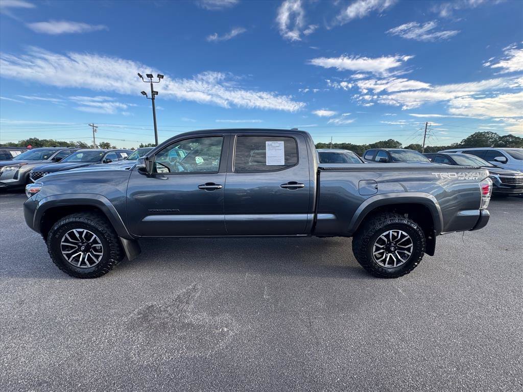 Used 2022 Toyota Tacoma TRD Sport w/ Black Out Package (TMS) AWD/4WD image 6