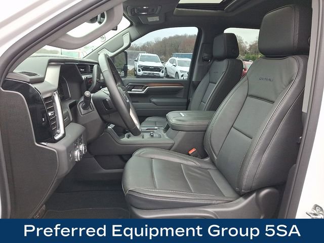 Used 2025 GMC Sierra 2500 Denali image 2