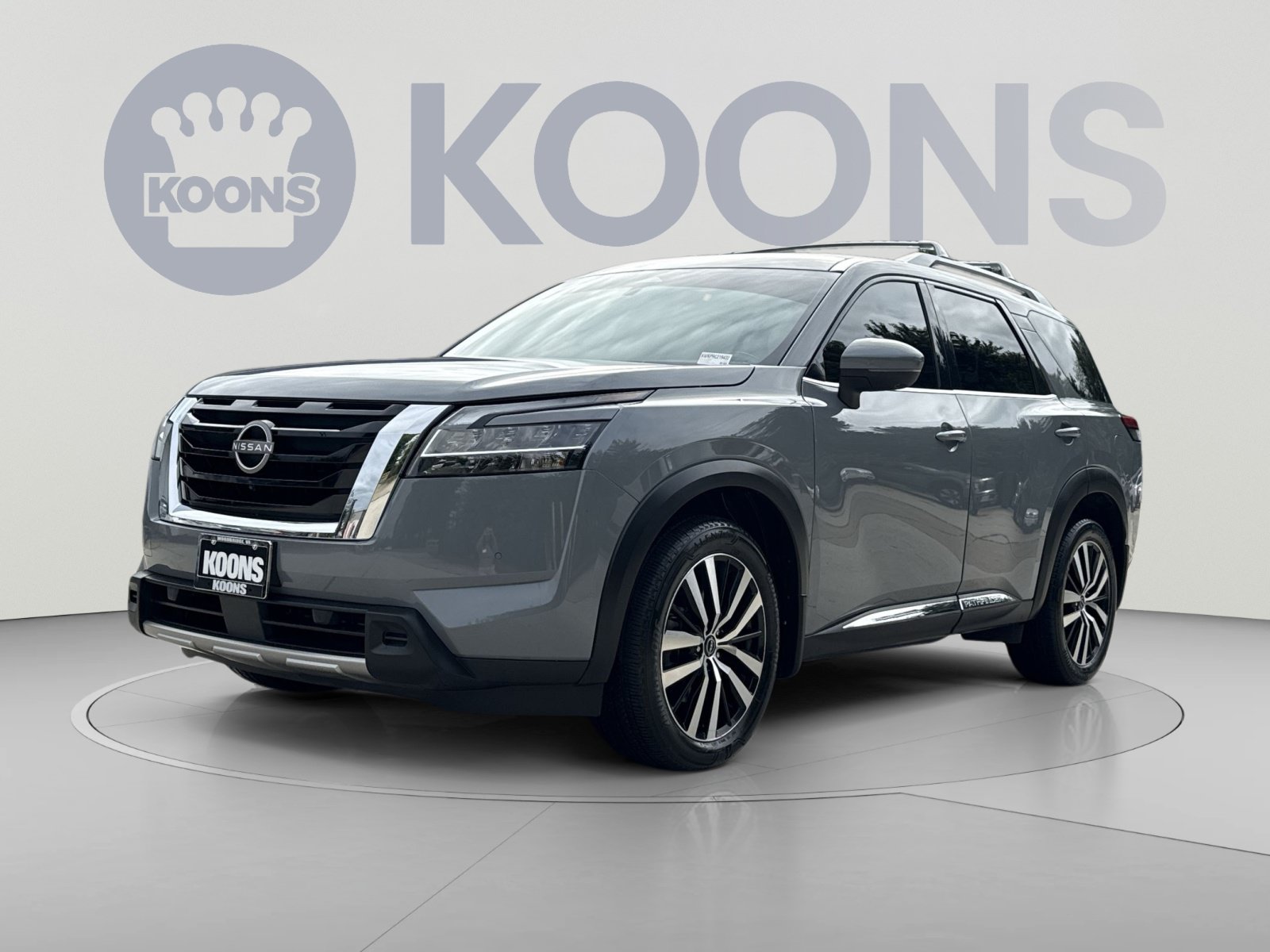 Used 2024 Nissan Pathfinder Platinum w/ Cargo Package