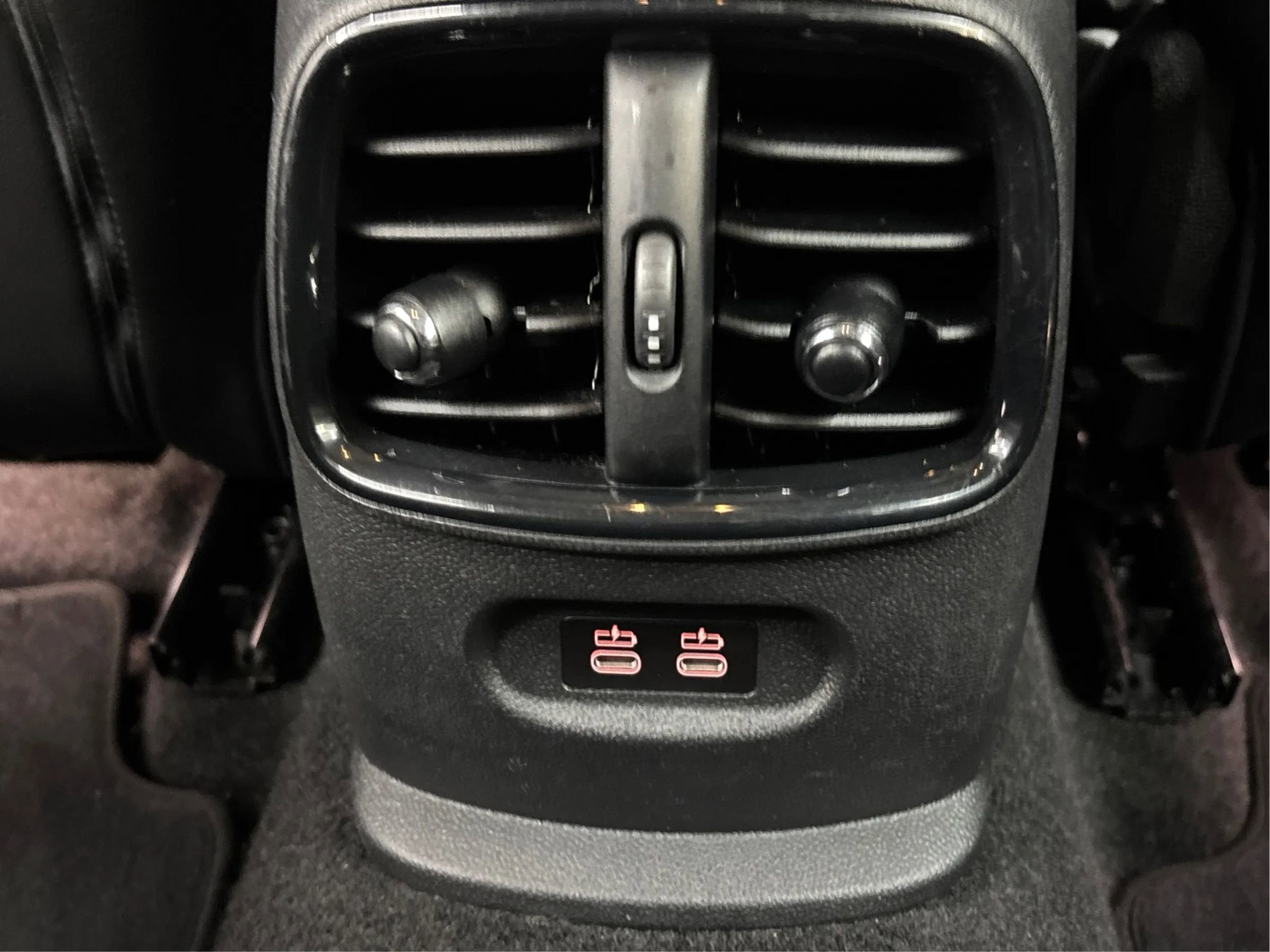 Used 2020 MINI Cooper Clubman S w/ Storage Package image 29