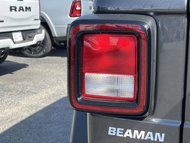 Used 2024 Jeep Wrangler Sport S image 10