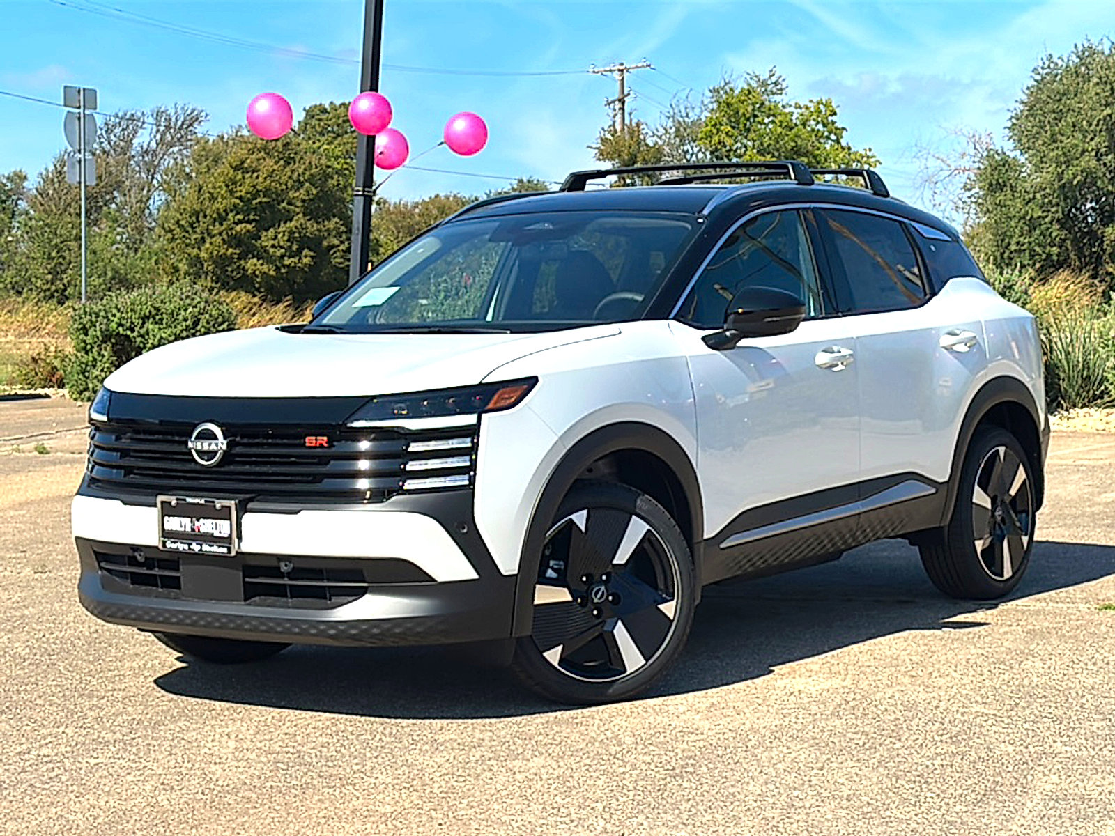 New 2026 Nissan Kicks SR image 2