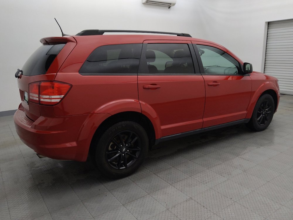 Used 2020 Dodge Journey SE w/ SE Popular Equipment Group image 10