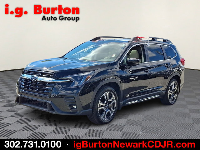 Used 2024 Subaru Ascent Limited w/ Technology Package AWD/4WD image 3