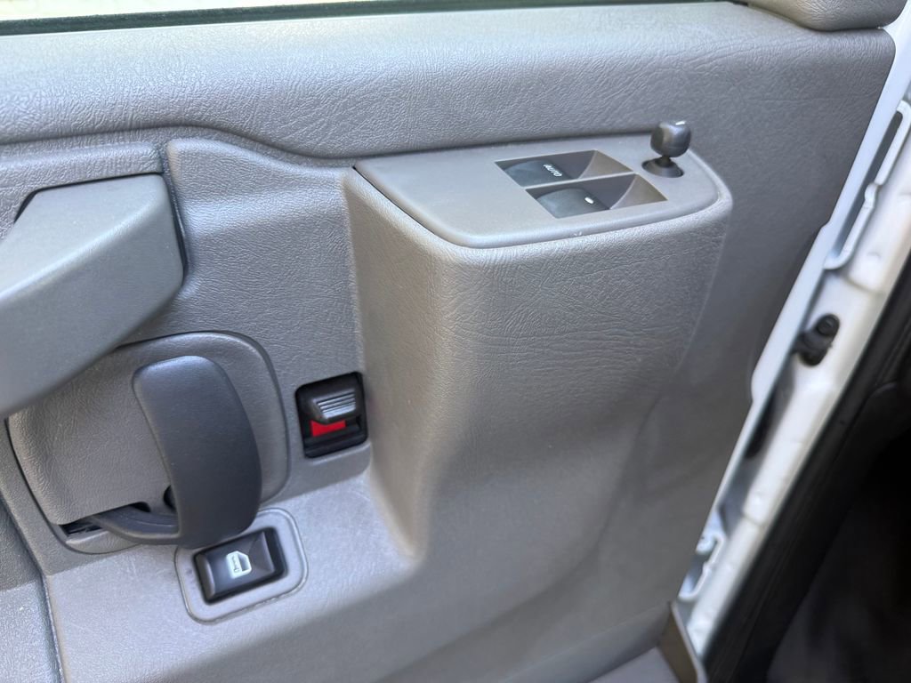 Used 2024 Chevrolet Express 2500 w/ Driver Convenience Package image 13