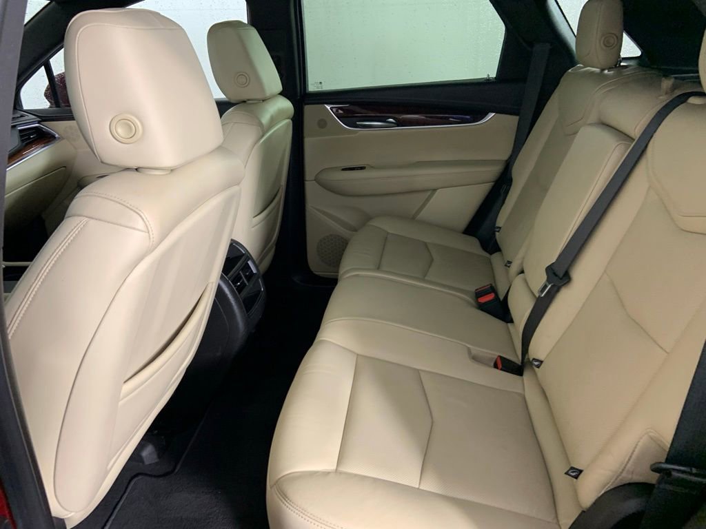 Used 2018 Cadillac XT5 Luxury w/ Driver Awareness Package FWD image 21