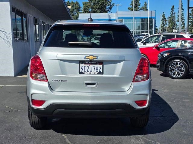 Certified 2022 Chevrolet Trax LS w/ Tint and Cruise Package image 7