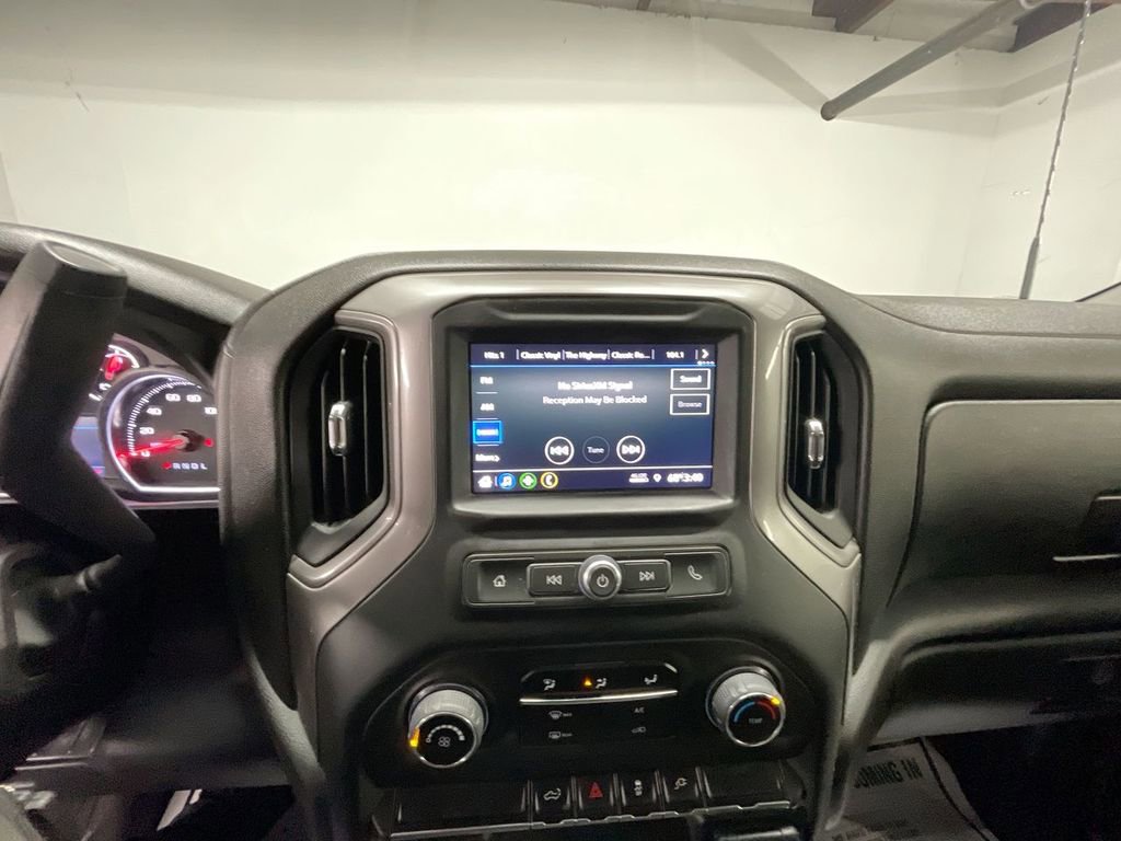 Used 2023 Chevrolet Silverado 2500 Custom w/ Custom Value Package image 13