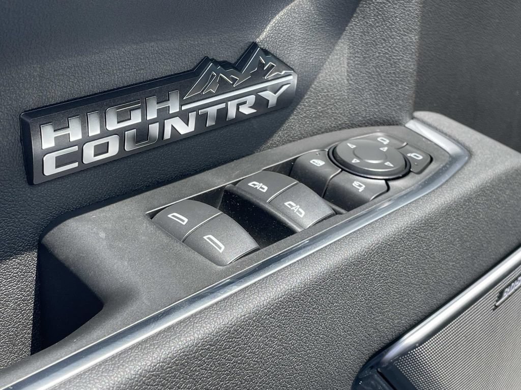 New 2026 Chevrolet Silverado 1500 High Country AWD/4WD image 16