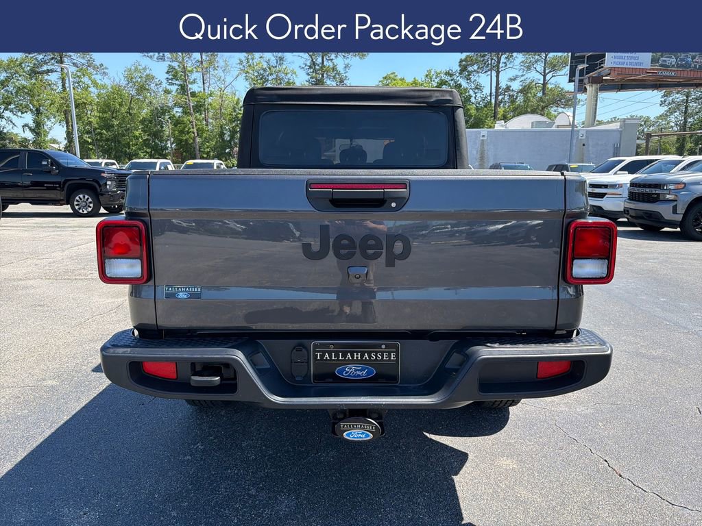 Used 2022 Jeep Gladiator Sport w/ Trailer Tow Package AWD/4WD image 3