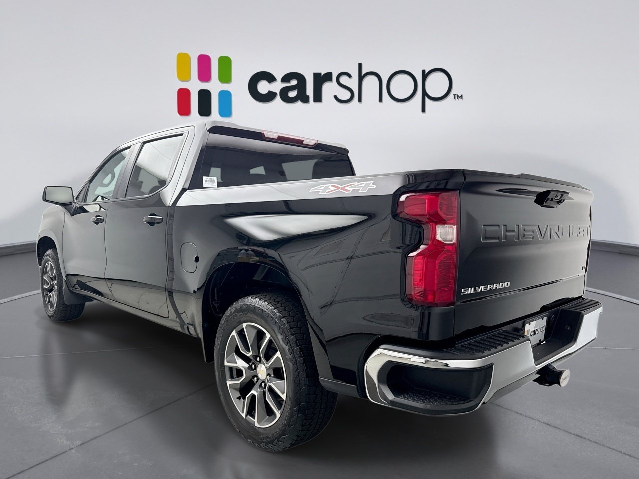 Used 2022 Chevrolet Silverado 1500 LT AWD/4WD image 3