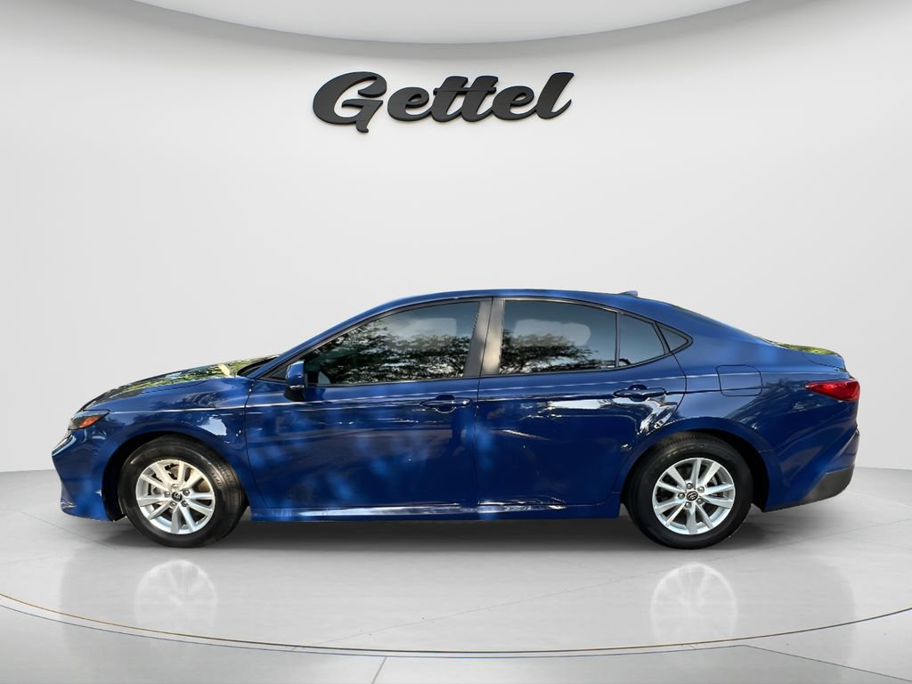 Used 2025 Toyota Camry LE FWD image 8