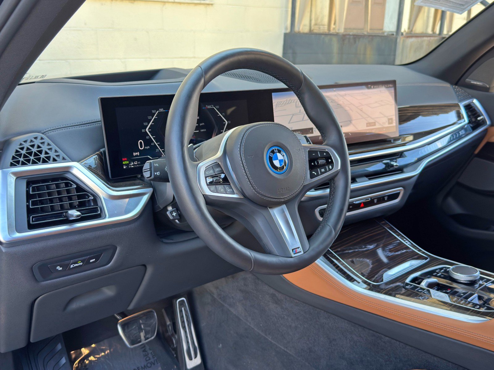 Used 2026 BMW X5 xDrive50e w/ M Sport Package AWD/4WD image 14
