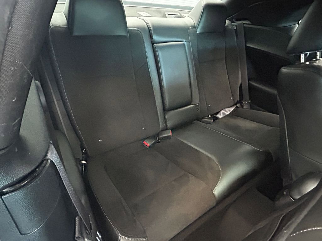 Used 2023 Dodge Challenger R/T w/ Plus Package image 34