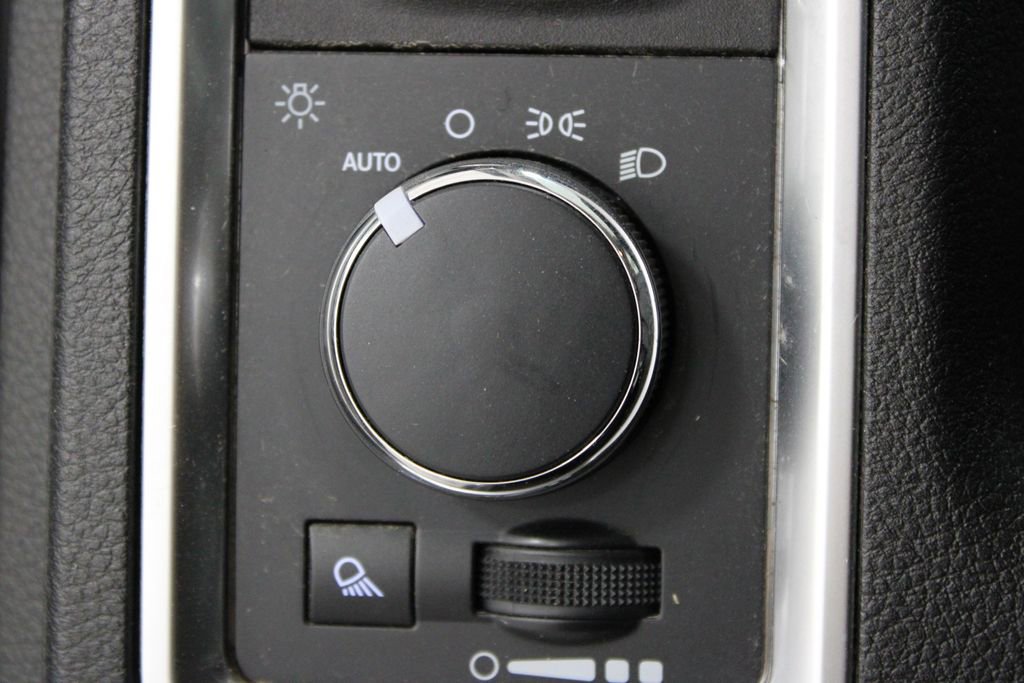 Used 2024 RAM 1500 Classic SLT image 43