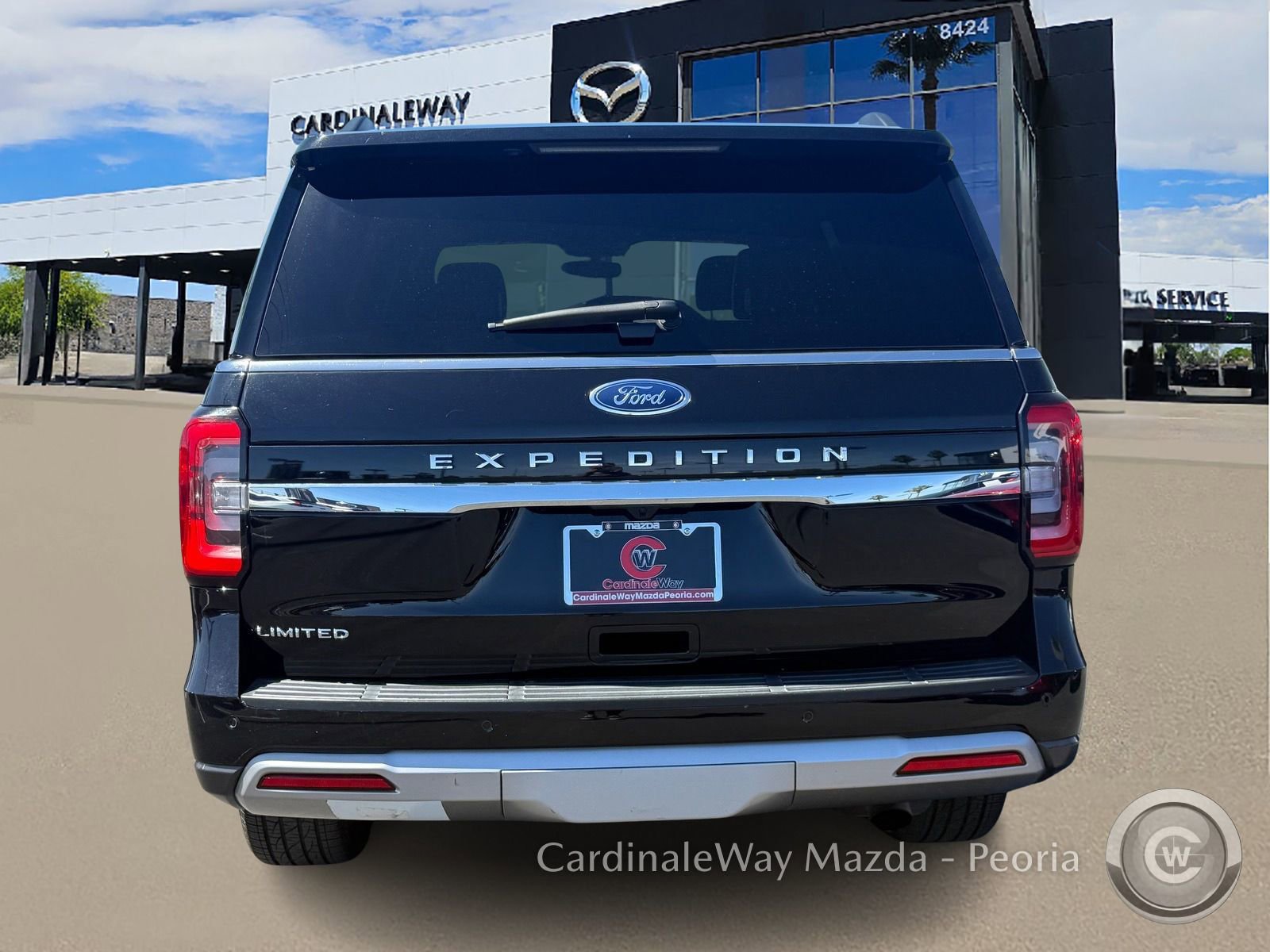 Used 2023 Ford Expedition Limited RWD image 4