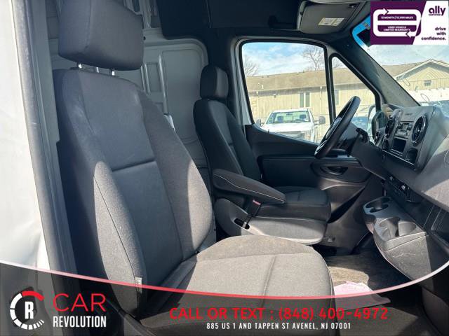 Used 2023 Mercedes-Benz Sprinter 2500 image 12
