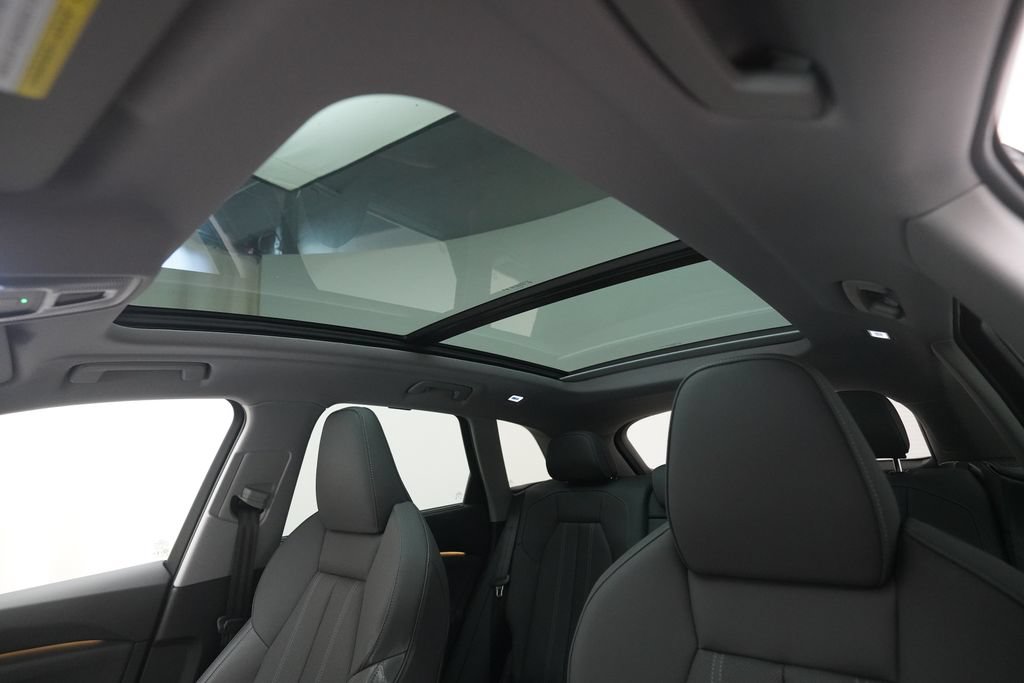 Certified 2025 Audi Q5 Prestige AWD/4WD image 32