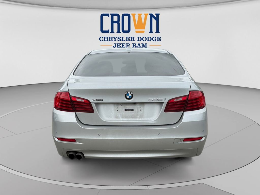 Used 2014 BMW 528i xDrive Sedan AWD/4WD image 4
