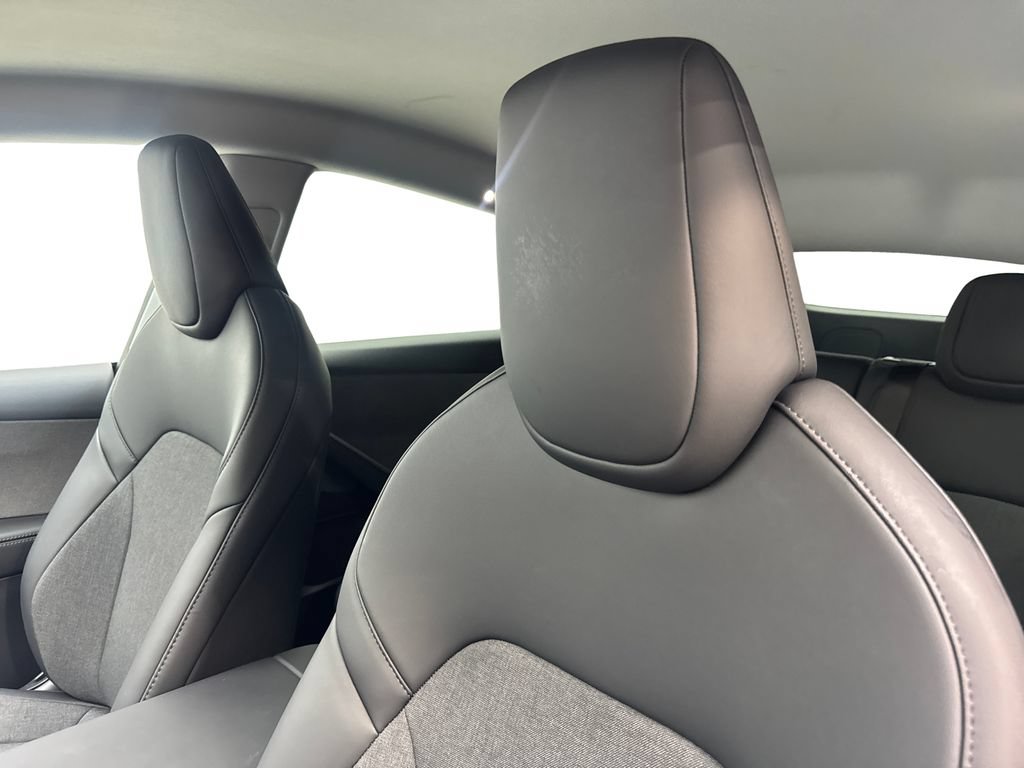Used 2026 Tesla Model Y 2WD image 26