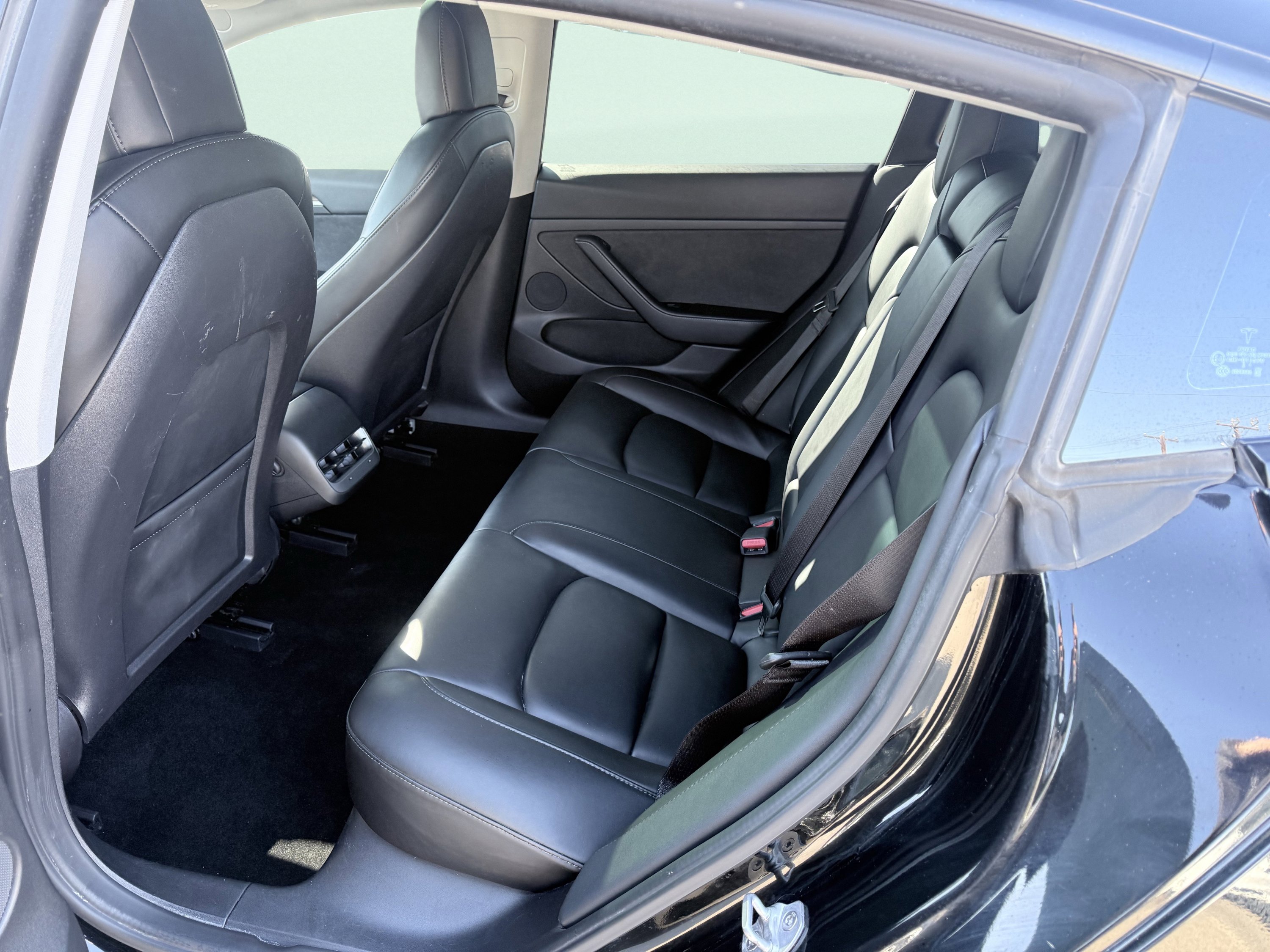 Used 2022 Tesla Model 3 Long Range image 33