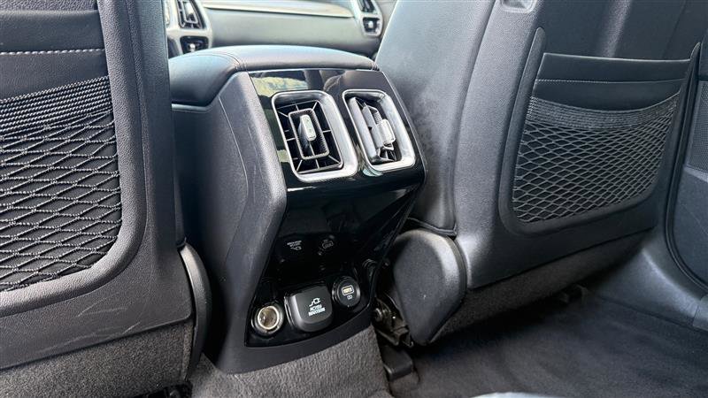 Used 2023 Kia Sorento SX Prestige AWD/4WD image 27