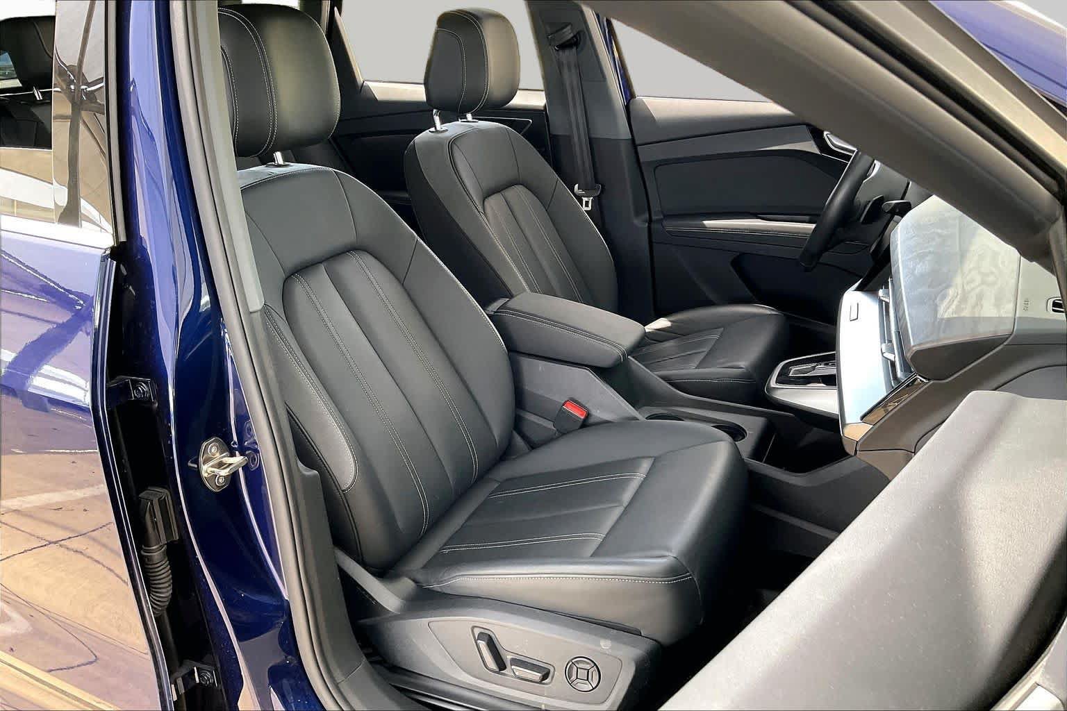 Used 2023 Audi Q4 e-tron Premium Plus w/ Premium Plus RWD image 8
