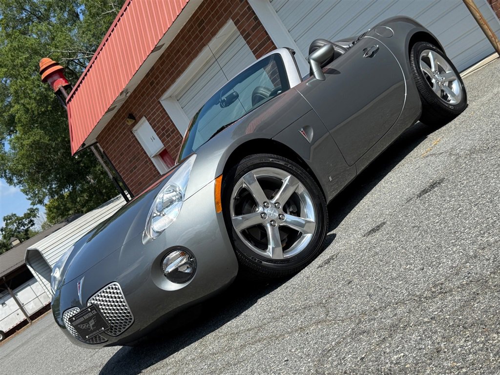 Used 2007 Pontiac Solstice Convertible w/ Premium Package image 6