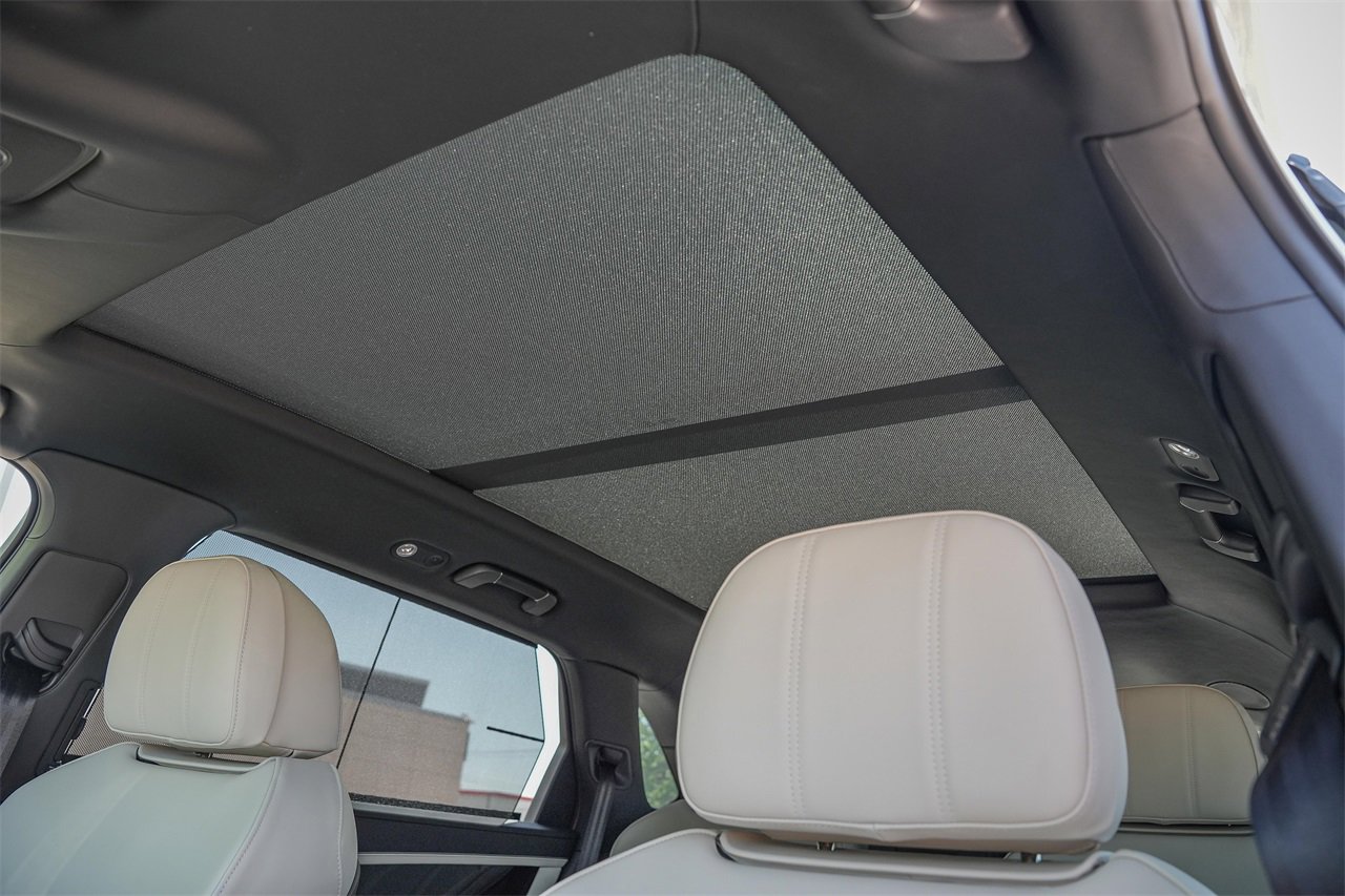 New 2025 Bentley Bentayga Extended Wheelbase image 23