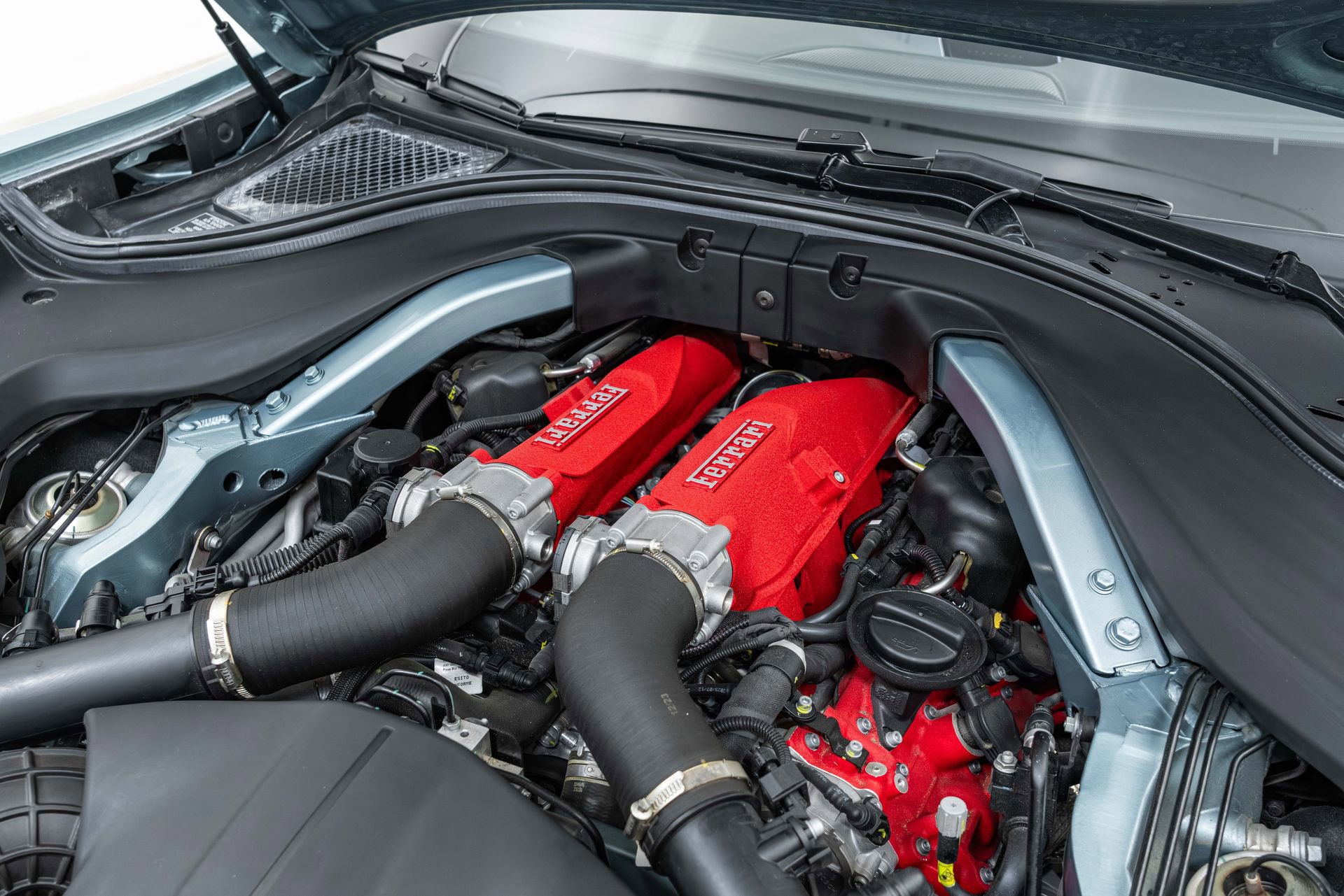 Certified 2024 Ferrari Roma Spider RWD image 23