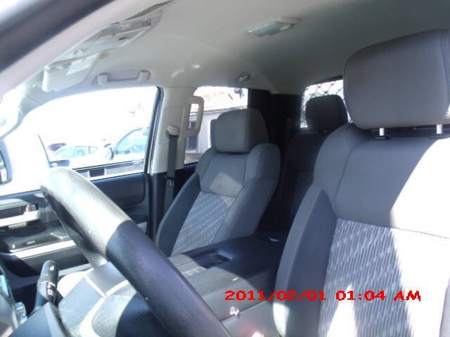 Used 2018 Toyota Tundra SR image 17