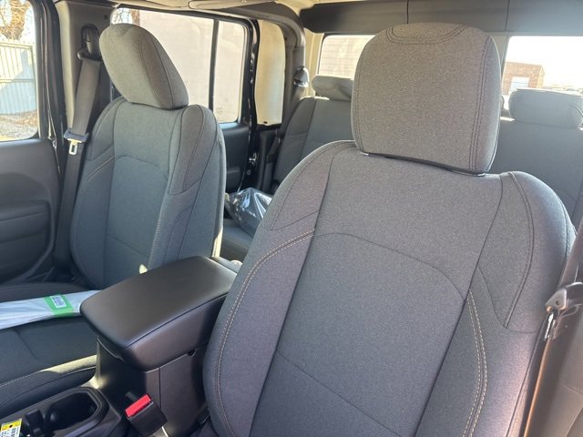 New 2026 Jeep Gladiator Sport image 9