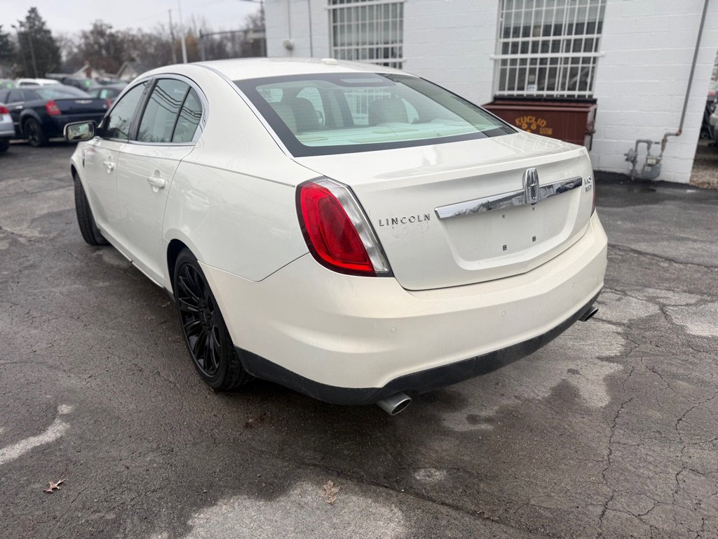 Used 2012 Lincoln MKS AWD image 8