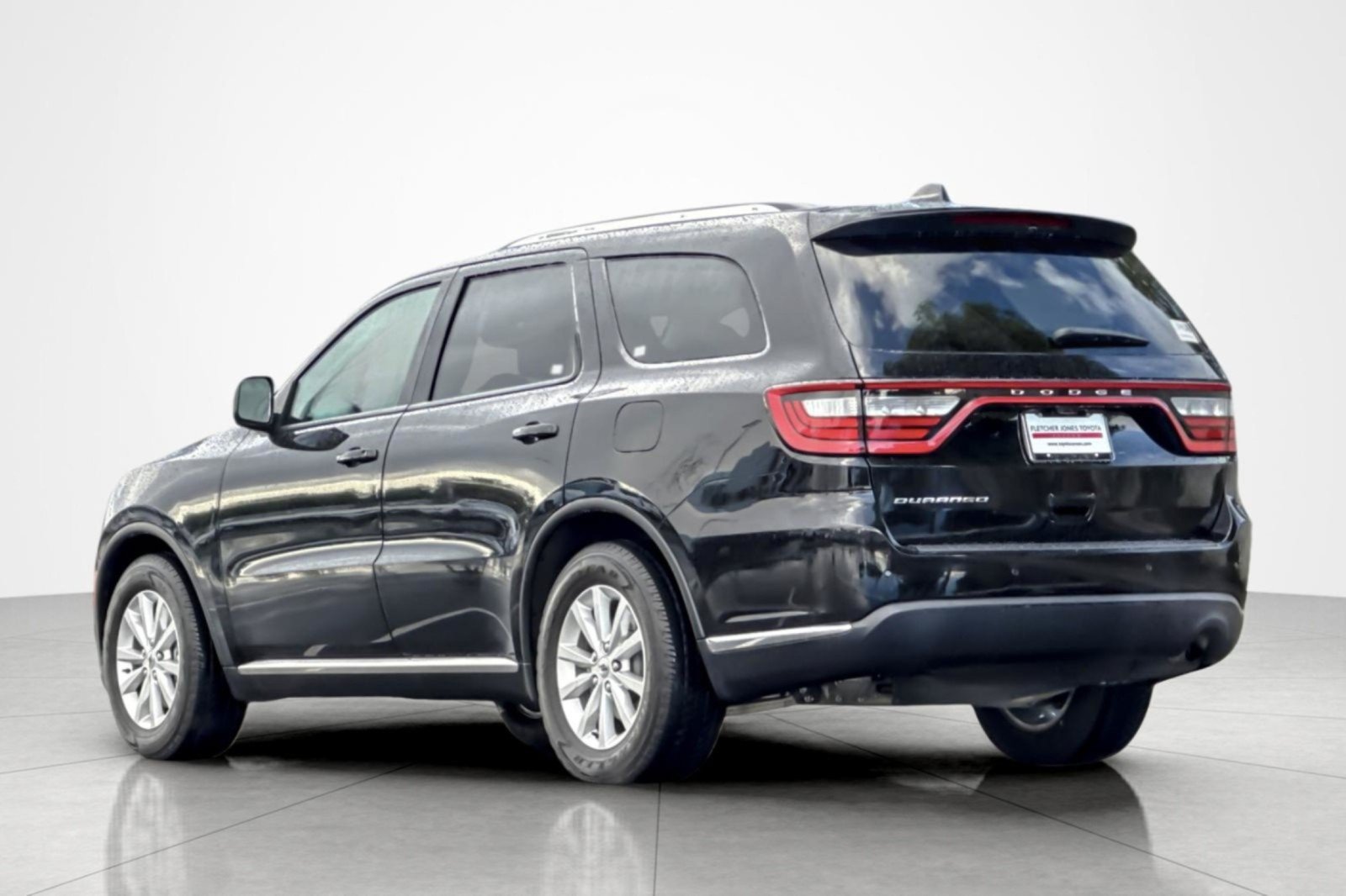 Used 2021 Dodge Durango SXT RWD image 3
