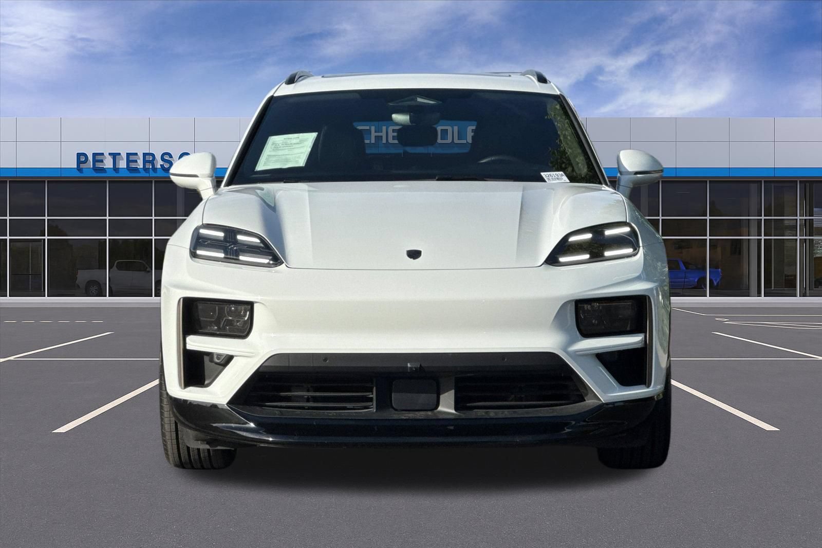 Used 2025 Porsche Macan Turbo Electric AWD/4WD image 9
