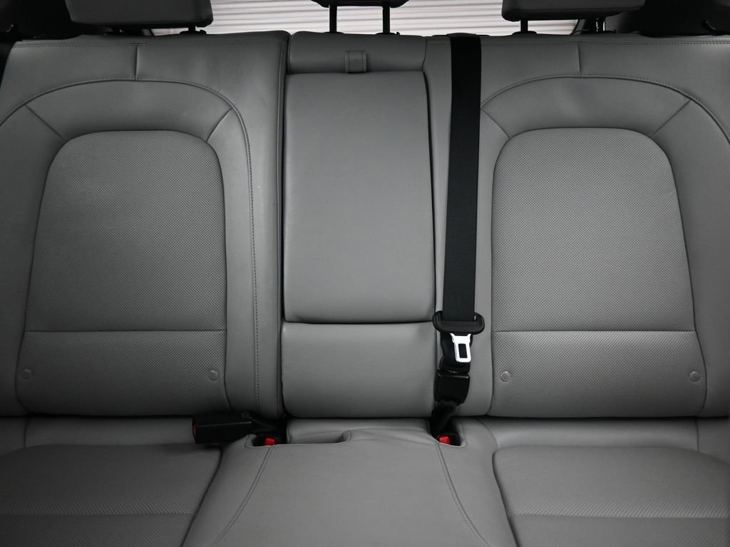 Used 2023 Hyundai Kona Limited w/ Cargo Package image 32