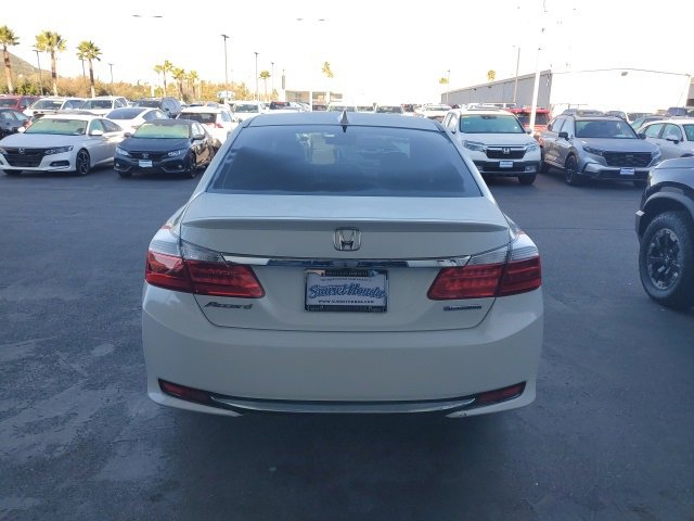Used 2014 Honda Accord Plug-In Sedan image 6