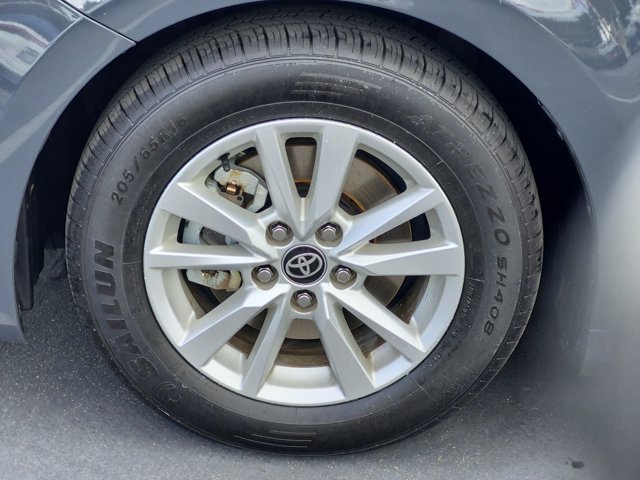 Used 2025 Toyota Camry LE FWD image 13