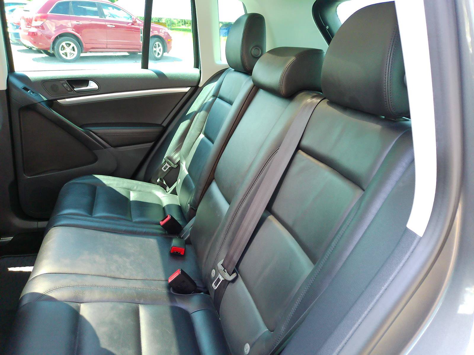 Used 2013 Volkswagen Tiguan SEL AWD/4WD image 22