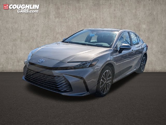 Used 2026 Toyota Camry XLE w/ Premium Package AWD/4WD image 3