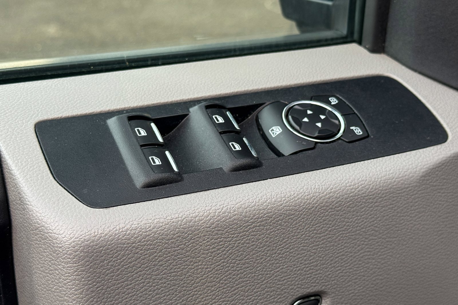 Used 2019 Ford F250 XL w/ STX Appearance Package image 14