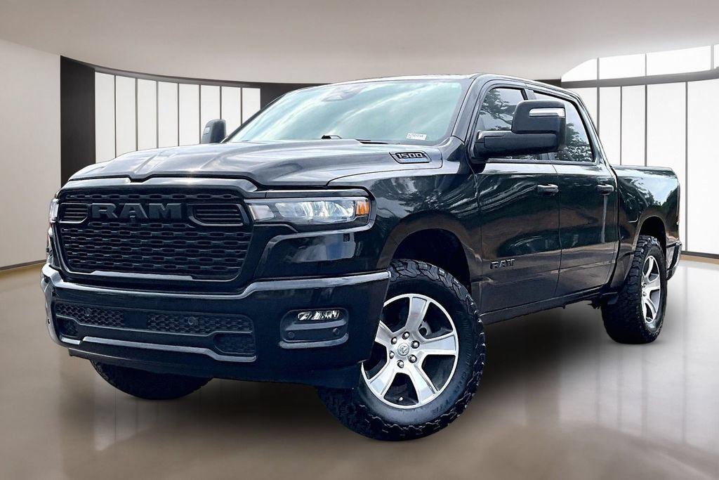 Used 2025 RAM 1500 Tradesman AWD/4WD image 3