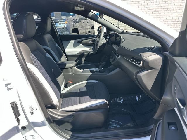 Used 2025 Buick Envista Preferred w/ Convenience II Package FWD image 25