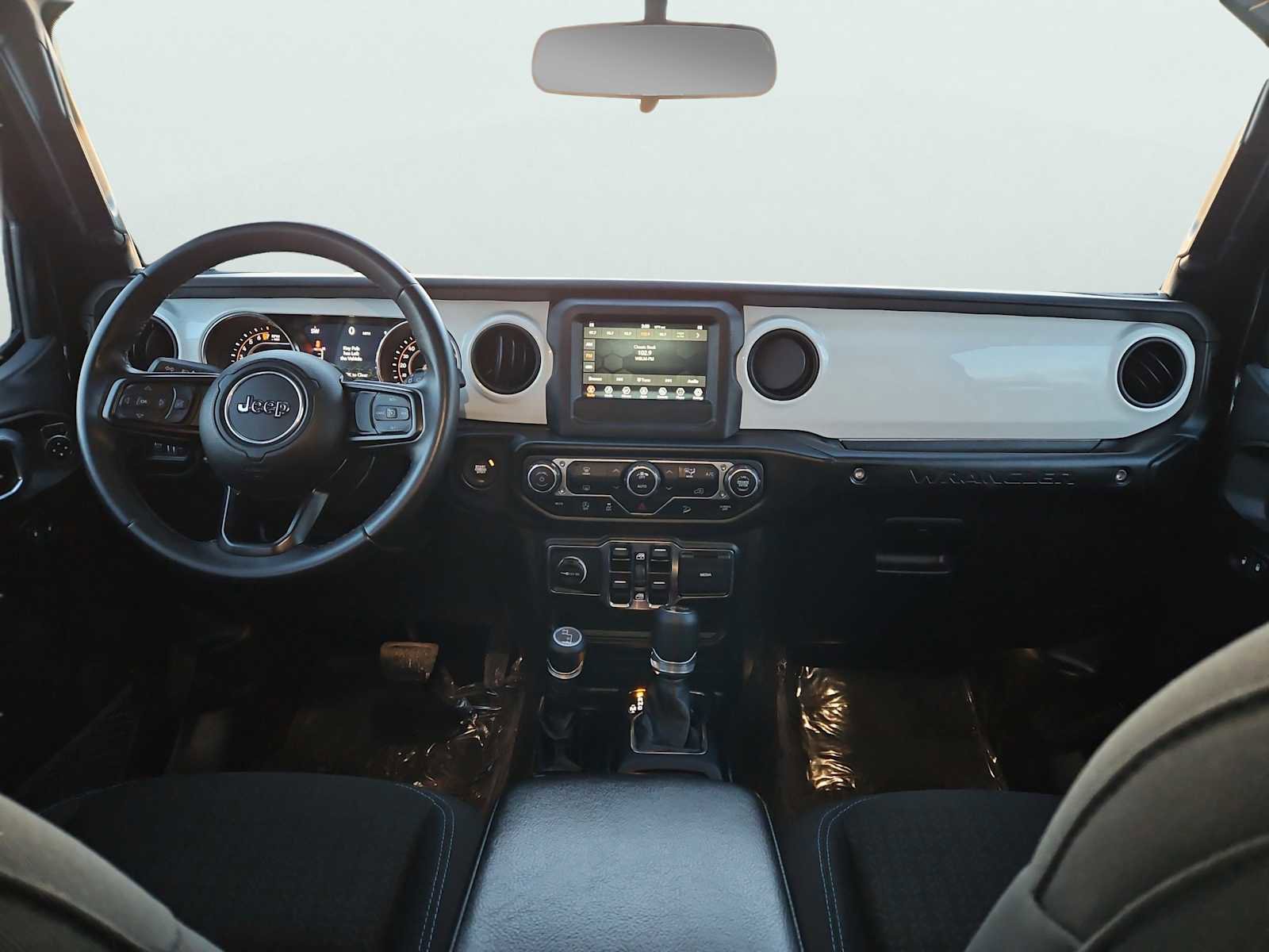 Used 2021 Jeep Wrangler Unlimited Islander image 11