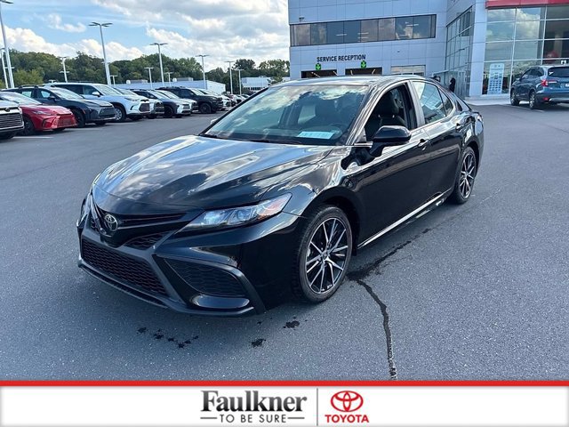Used 2024 Toyota Camry SE FWD image 17